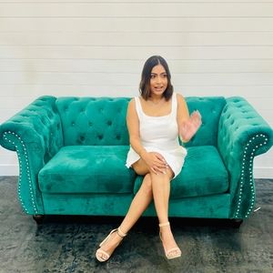 Meet your Posher, Tania